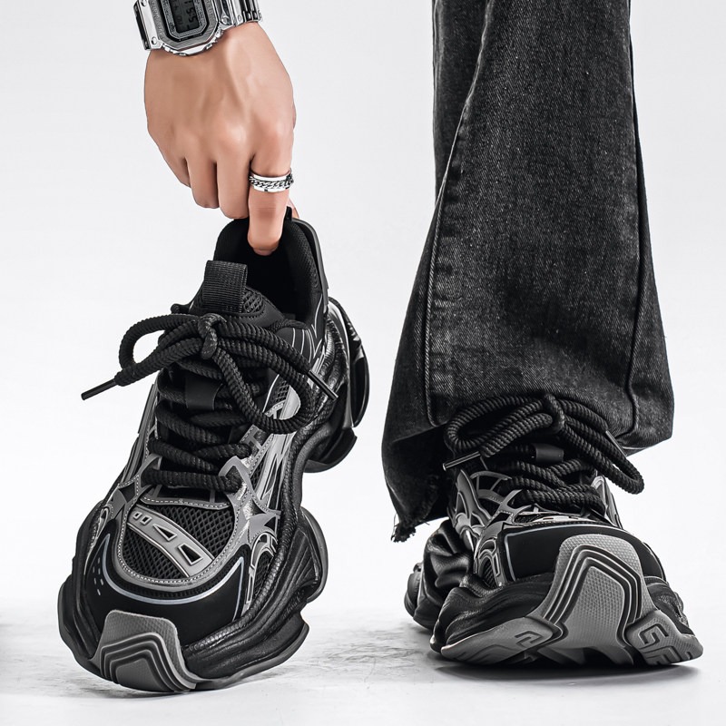Fashion Comfortable Sneakers with Safe Interior and Non-slip Sole